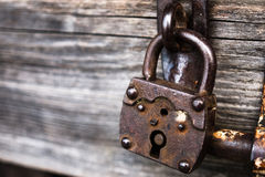 Complot of compleet?